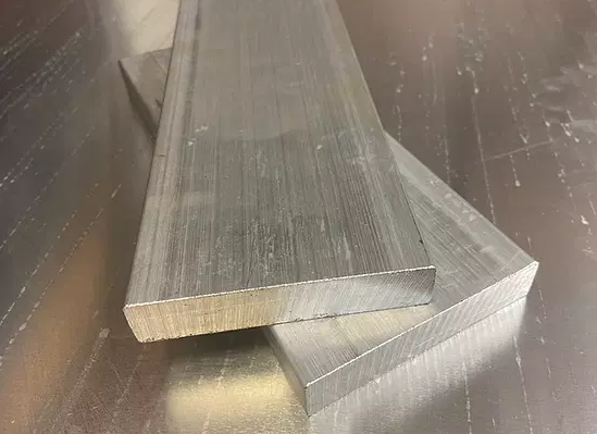 Aluminium. Plattor